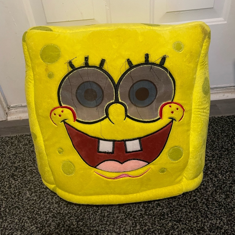 SpongeBob mask/hamper/….VERY cool